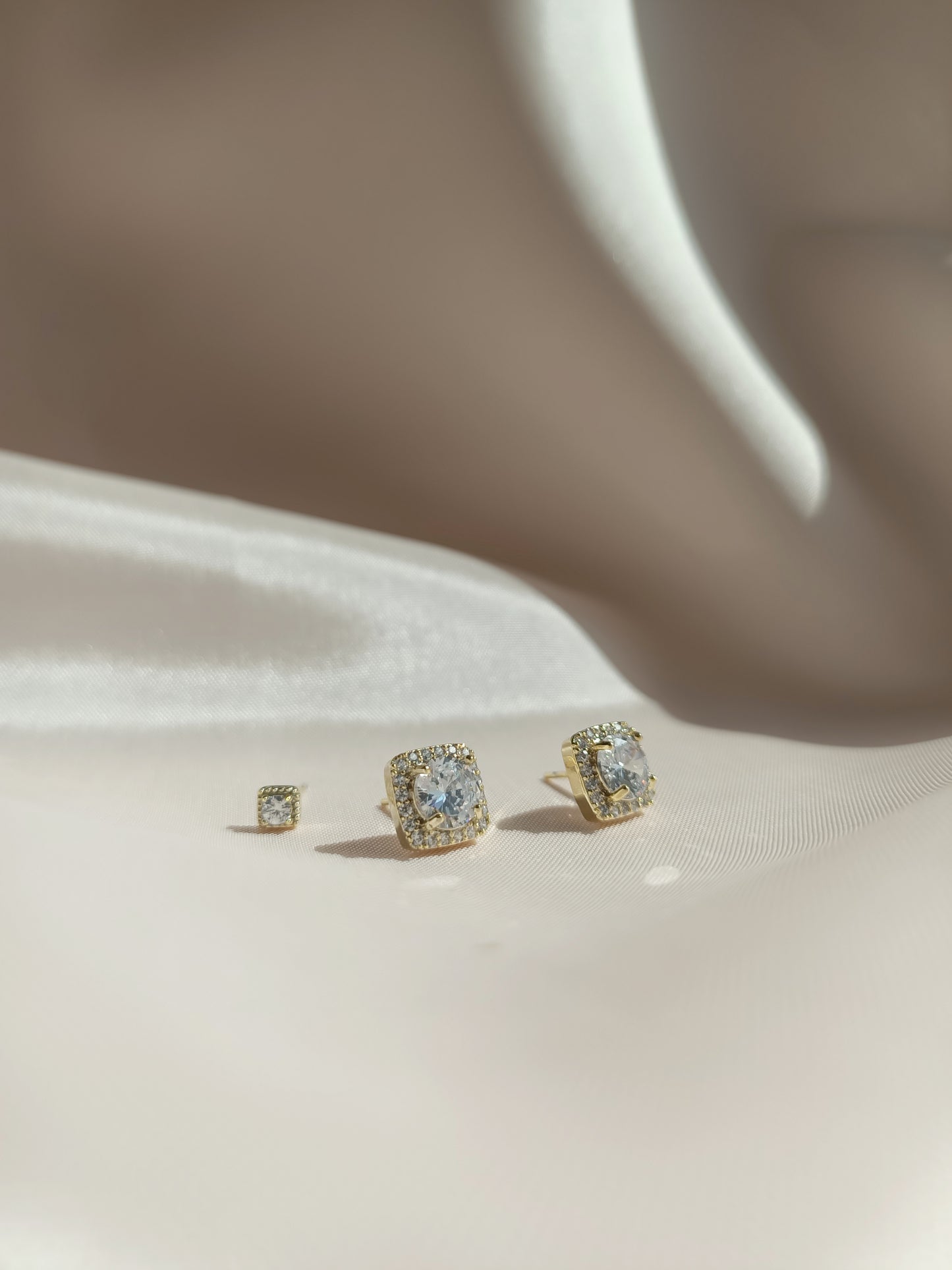 Three Zircons diamond earrings