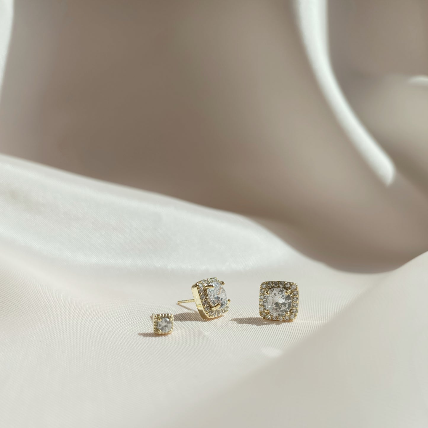 Three Zircons diamond earrings